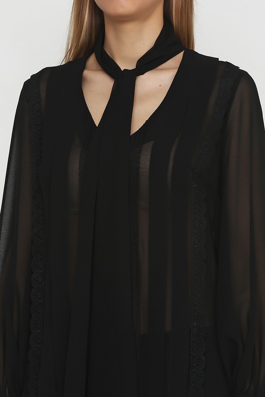 blouse NADEZDINA black