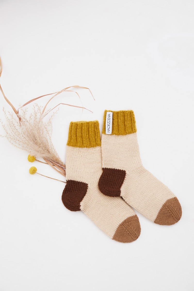 шкарпетки ручної в'язки Cozy beige